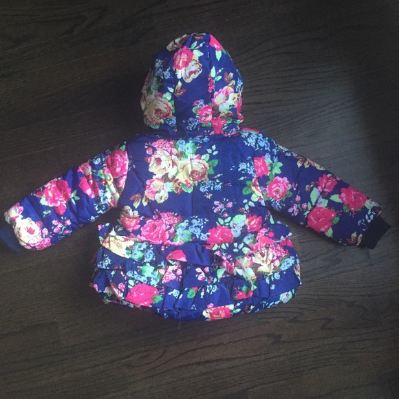 🌼🌷Girls Puffer Coat🌷🌼 - Picture 4 of 8